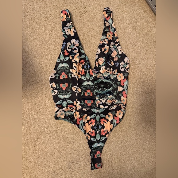 Lulu’s Floral One-Piece Bodysuit - Picture 5 of 5